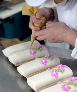 細工蒲鉾（かまぼこ）の製造